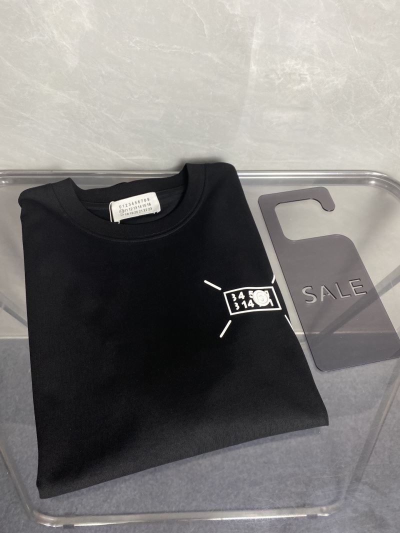 Unclassified Brand T-Shirts